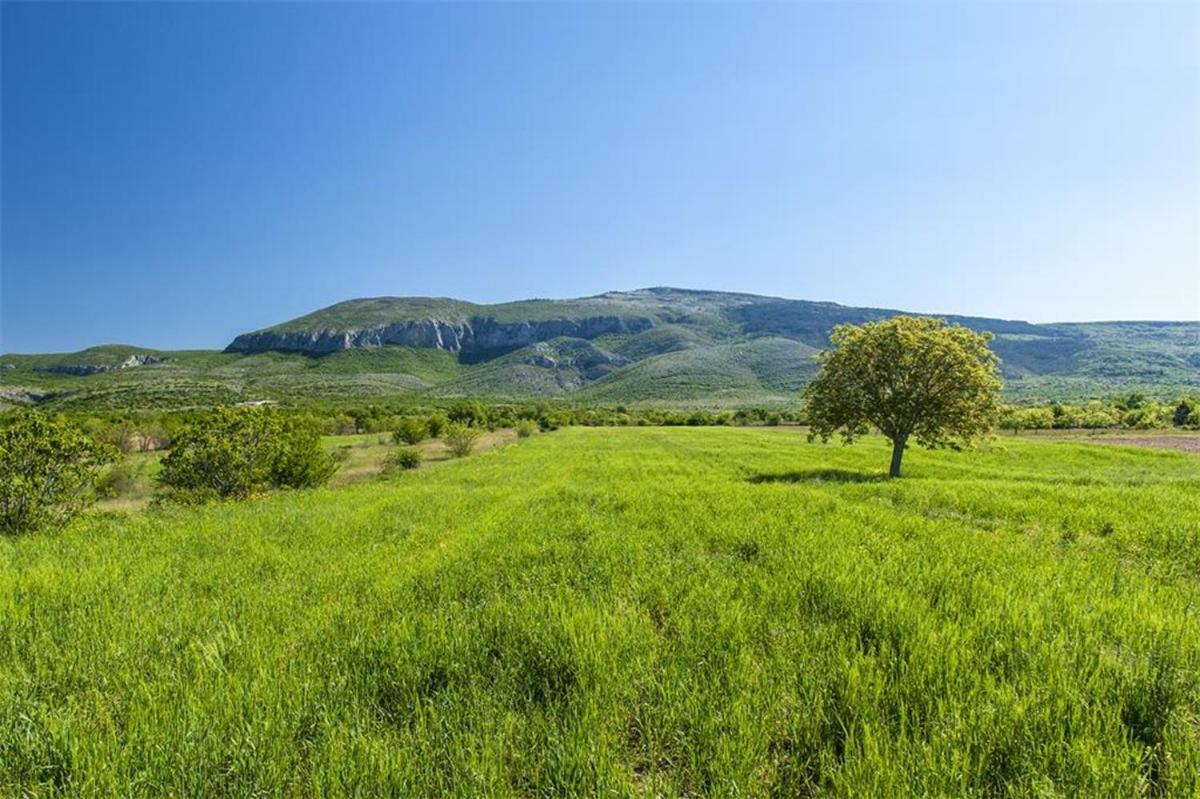 Hotel Park Drniš Eksteriør bilde